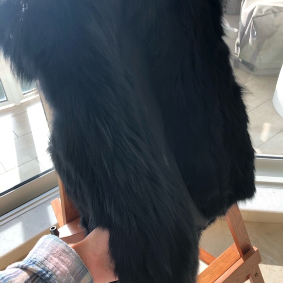 Adrienne Landau classic black fox fur vest - Picture 4 of 8